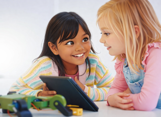 🎓 How Online Learning Helps Kids Develop Thinking Skills