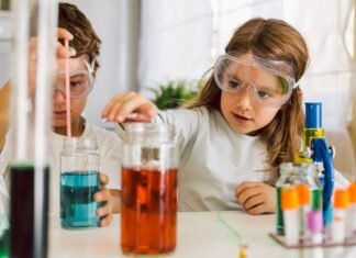 ๐ฌ Fun Science Experiments Kids Can Do at Home