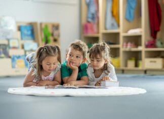 ๐ How Kids Can Develop a Daily Reading Habit