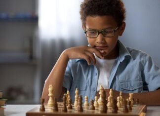 ๐ฎ How Online Games Can Help Kids Learn Decision-Making